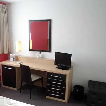 Lyon Sud, Benite, St Genis Laval Hotel