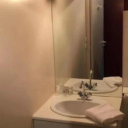 Lyon Sud, Benite, St Genis Laval 3*