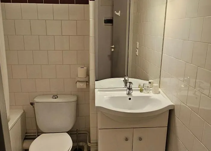 Lyon Sud, Benite, St Genis Laval 3*