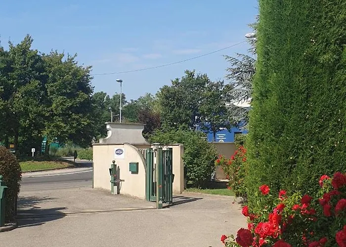 Lyon Sud, Benite, St Genis Laval 3* Pierre-Bénite