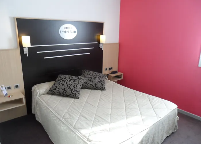 Lyon Sud, Benite, St Genis Laval Hotel
