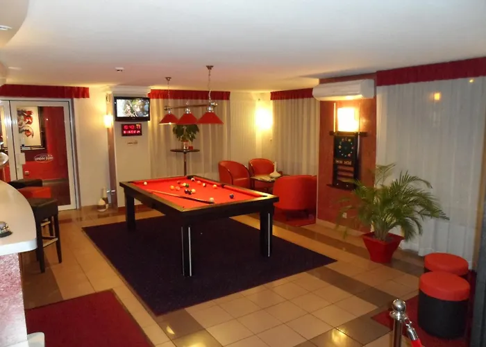 Lyon Sud, Benite, St Genis Laval Hotel 3*