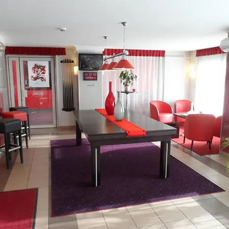 Lyon Sud, Benite, St Genis Laval Hotel