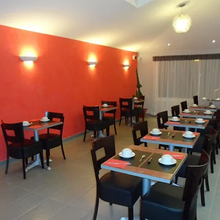 Lyon Sud, Benite, St Genis Laval Hotel